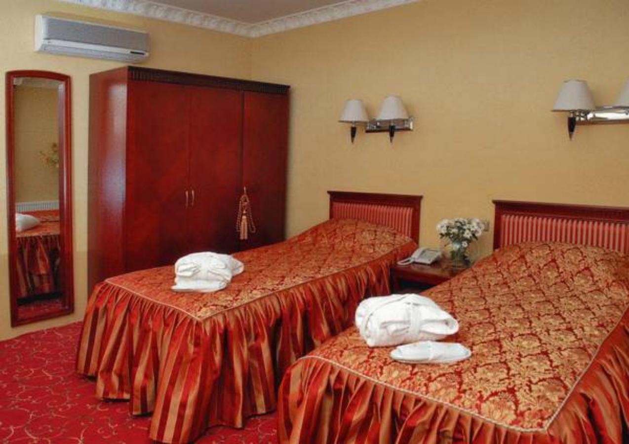 Royal Hotels And Spa Resorts Promenad Truskavets Exterior foto